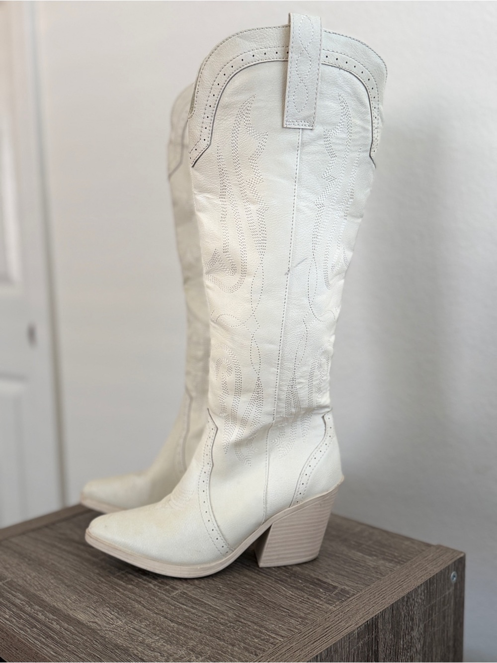 Women's White Western Knee-High Heeled Boots